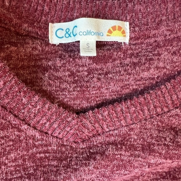 C&c California Women’s Maroon Top Size Small - Picture 5 of 5